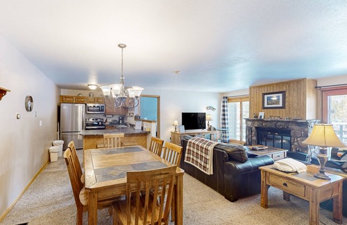 Wildernest Condo | Cozy condo with mountain views & fireplace - close to skiing
