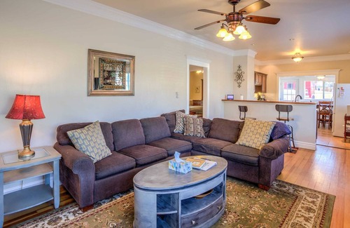 Colorado Springs House | Cozy Cottage Retreat Near Downtown Colorado Springs