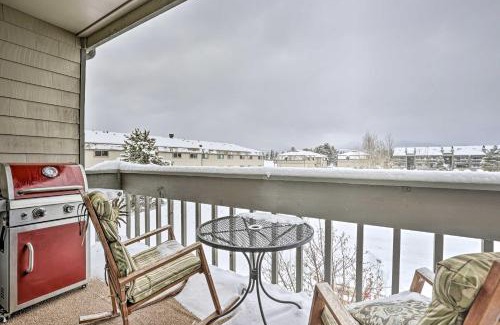 Fraser Apartment | Cozy Fraser Condo with Balcony Walk to Ski Shuttle!