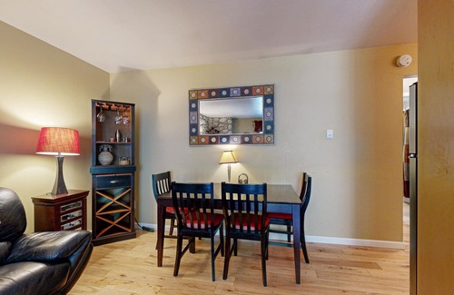 Vail Condo | Cozy ski condo with easy access to slopes near hiking and natural beauty