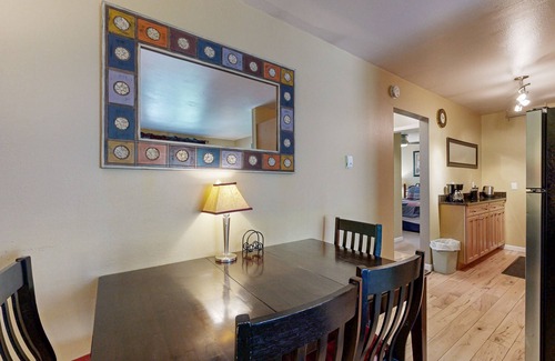 Vail Condo | Cozy ski condo with easy access to slopes near hiking and natural beauty