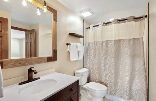 Baldy Mountain Resort | Cozy ski retreat in Breckenridge, Pet-friendly, unmatched view of Five peaks.