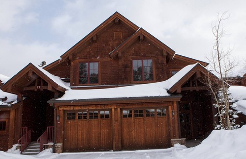 Peak 8 Condo | Cozy Studio Condo with Gas Fireplace