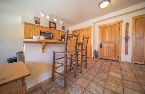 Mountain House Condo | Cozy Unit with private laundry and hot tub