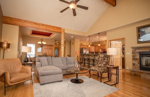 Stanley Hills Condo | Cozy up in this spacious condo with two fireplaces, large deck, and hot tub!