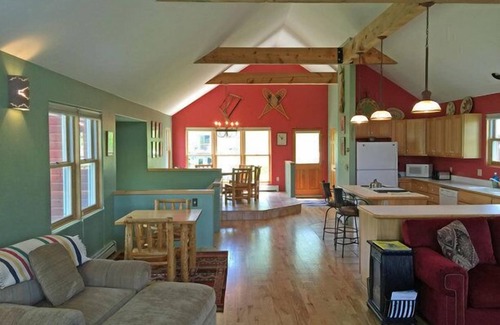 Crested Butte House | Crazy Horse! Quiet dead-end street & perfect for pets. Private HOT TUB!