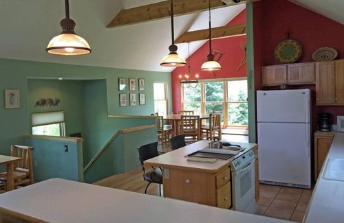 Crested Butte House | Crazy Horse! Quiet dead-end street & perfect for pets. Private HOT TUB!