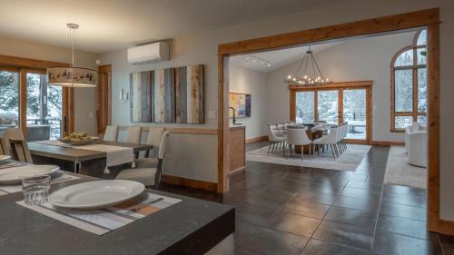 Steamboat Springs House | Creekside Chalet