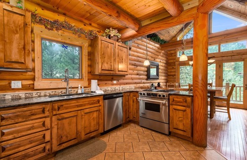 Carriage Hills House | Creekside Retreat - Beautiful Log Cabin Home with Hot Tub - 20-NCD0202