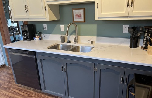 Old Town House | Delightful Downtown Home One Block to Premier Hot Springs