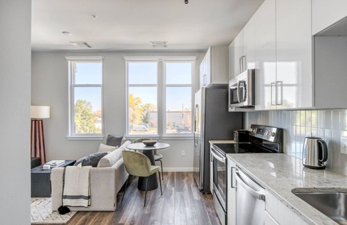 Transit Village Apartment | Deluxe Boulder 1BR w/ Pool, W/D & Spa, nr Google Campus, by Blueground