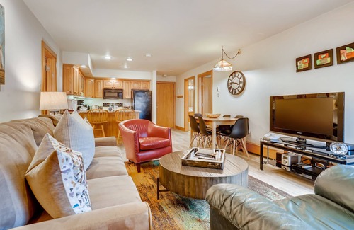 Vail Condo | Deluxe Vail Condo with A/C | W308