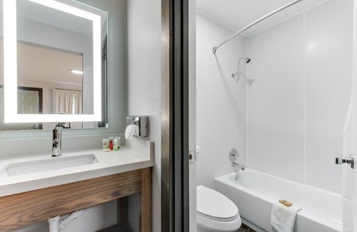 Lewis Hotel | Dolores Mountain Inn