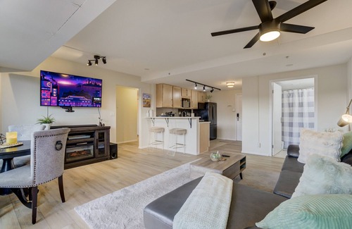 Central Colorado Springs Apartment | Downtown City Walk High-Rise 2BR | GYM | Sauna