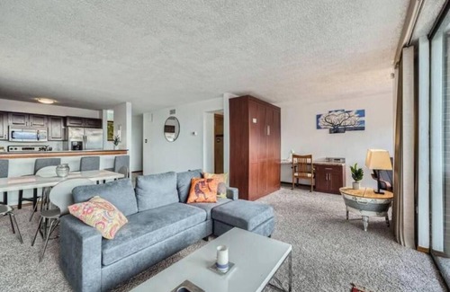 LoDo Apartment | Downtown Denver Furnished 1 BDR w/Rooftop Pool