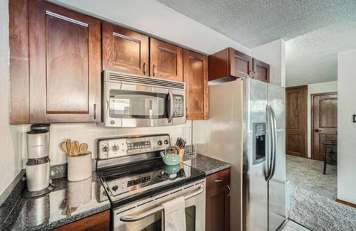 LoDo Apartment | Downtown Denver Furnished 1 BDR w/Rooftop Pool