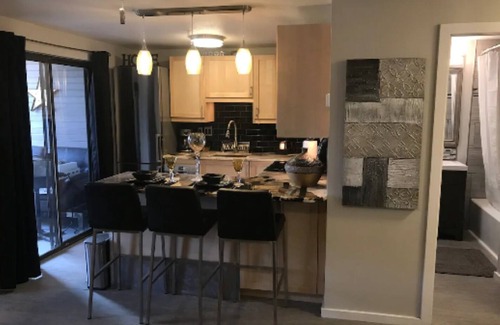 Whittier Condo | Downtown LUXURY Condo on Pearl!