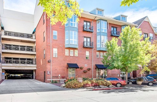 San Rafael Apartment | Dreamy Loft in Downtown Denver