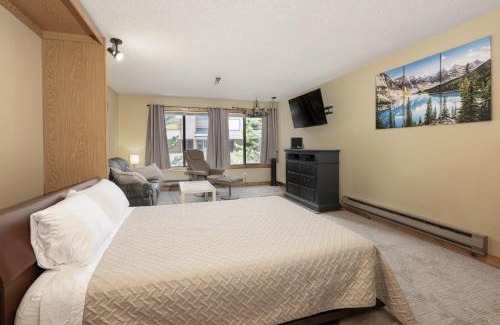 Winter Park Apartment | E209 Snowblaze Athletic Club Condo