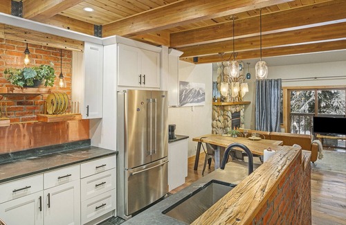 Steamboat Springs Condo | Easy Access to Thunderhead Chairlift! Quiet Building! Surrounded by Rocky Mountain Nature!