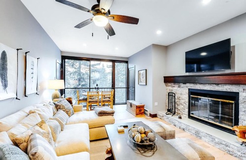 Avon House | Elegant Sun River