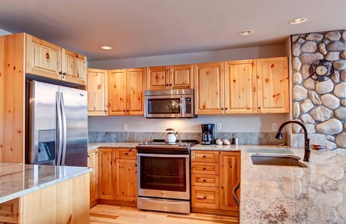 Four O'Clock House | Elk Ridge Trail Townhome: Spacious, Cool Location