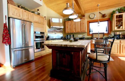 Florissant House | Elk Springs Ranch with grand mountain views with new frisbee disc golf course.