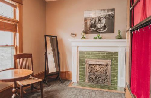 Capitol Hill Hostel | Ember Hostel