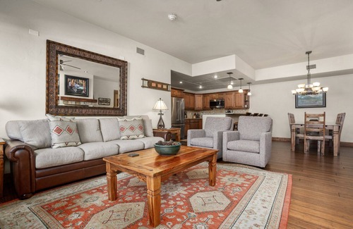 Steamboat Springs Condo | Emerald Lodge 5107 - Private Hot Tub, Outdoor Fireplace, Pools, A/C, Year Round Free Bus