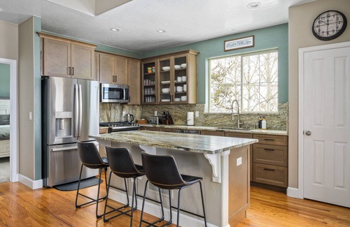 Granby House | Epic Ski In/Ski Out Location, Hot Tub, Open Layout w/Plush and Cozy Setting, Home Sits on Slopes