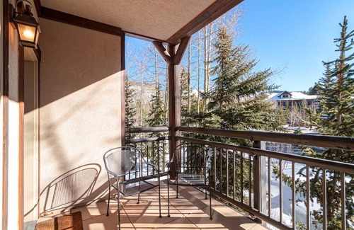 Warrior's Mark Condo | Escape to Luxury: Your Mountain Haven Awaits!