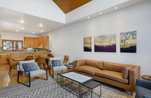 Steamboat Springs House | Evergreens 12