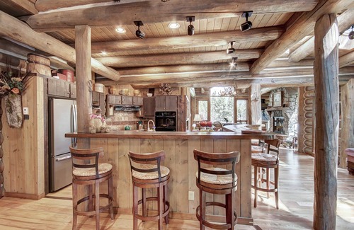 Breckenridge House | Experience luxury at Bear Lodge, a spacious 6-bedroom in Breckenridge with stunning mountain views!