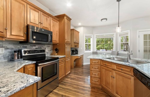Windsor House | Fabulous Family-Friendly Retreat by Windsor Lake!