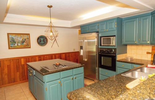 Rio Vista Estates House | Fall Colors Special Price!Grande Escape on the Rio Grande, Sleeps 14 Comfortably