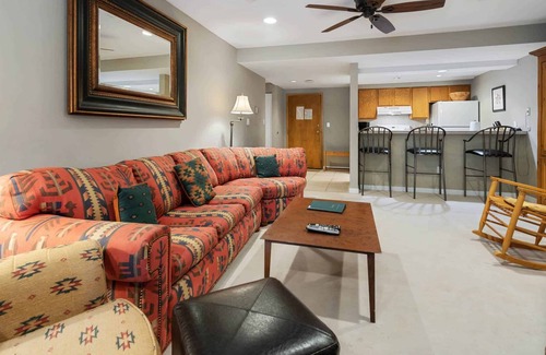 Vail Condo | Fallridge 220 - Bright Two Bedroom
