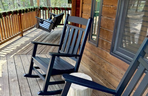 Divide Cabin | Family Cabin-Disc Golf-Hot tub! Direct Forest Access