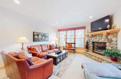 River Run Apartment | Family - Friendly 3 Bedroom In River Run Village With Mountain View