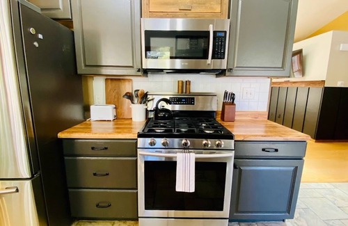 Black Hawk House | Family-Friendly | Kayaks | Bonfire | BBQ @PineTreeLodge