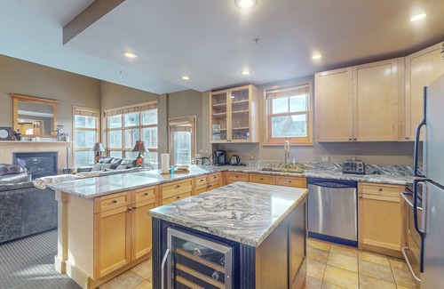 River Run Condo | Fantastic mountain home near ski lifts with heated outdoor pool & hot tub