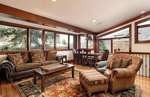 Aspen House | Fasching Haus Unit 5, Deluxe Condo with Great Natural Light & Amazing Location
