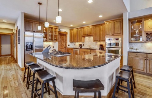 Woodmoor House | Firelight Luxury townhouse