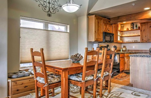 Fraser House | Fraser Townhome near Winter Park with Balcony and Views
