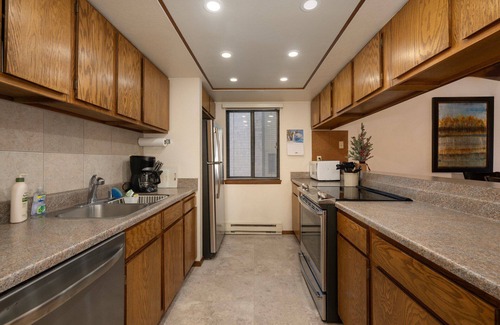 Fraser Condo | Free Shuttle Route! Covered Balcony with Views, Fireplace - Outdoor Pool, Hot Tub + Athletic Club