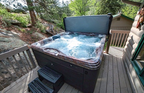 Estes Park Cabin | Free Standing Cabin Nestled in Rocks with Outdoor Hot Tub