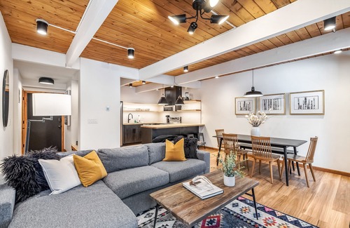 Peak 9 Condo | Fully Renovated Mountain Modern Gem - Walk to the lifts!
