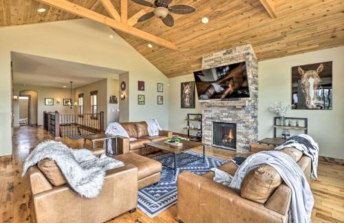 Grand Lake House | Game Room and Hot Tub Luxe Grand Lake Retreat!