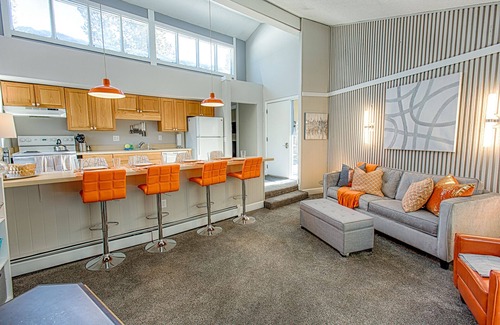 Peak 8 Condo | Gold Camp Gold Pan Condo: On Shuttle Route