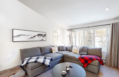 Intermountain House | Gore Creek Condos