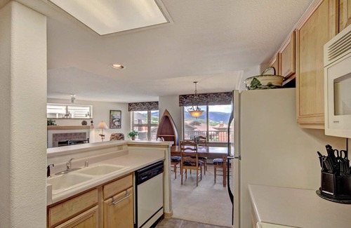 Frisco Condo | Gorgeous two bedroom Frisco condo. Unbeatable views of Lake Dillon.